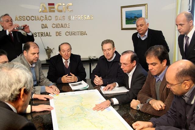 Vereador representa a Câmara em solenidade 