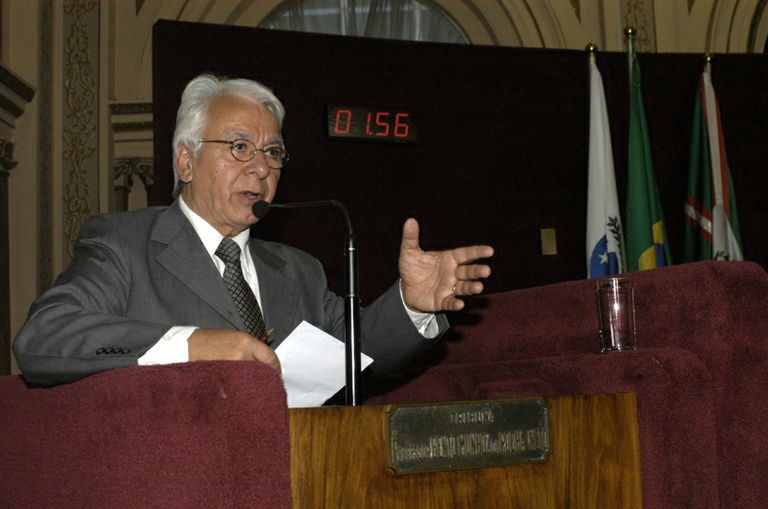 Vereador volta a alertar sobre obra da BR-476 