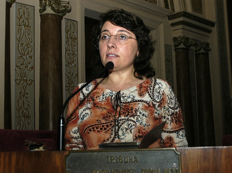 Vereadora comenta pesquisa sobre educação 