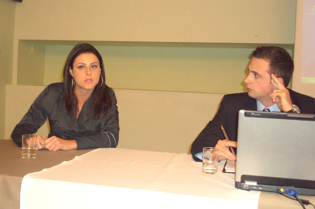 Vereadora compara políticas do Brasil e Itália em workshop 