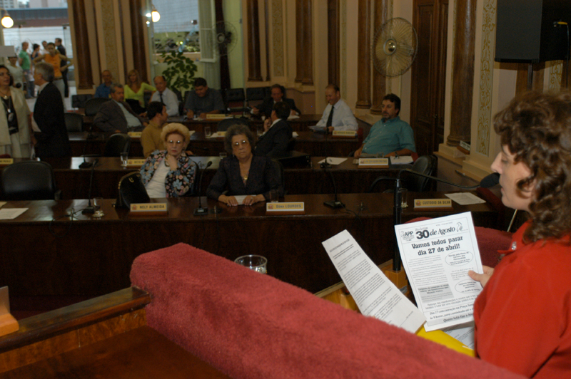 Vereadora destaca Plano de Carreira 