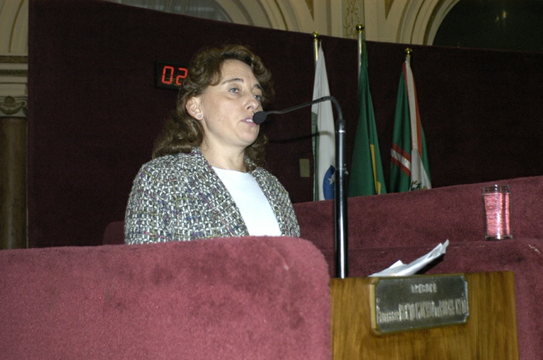 Vereadora fala sobre índice de aumento dos servidores 