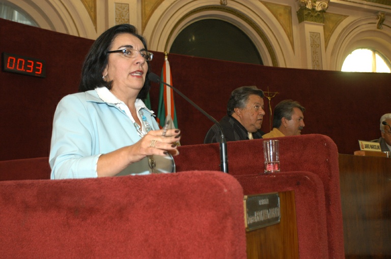 Vereadora prioriza a educação no orçamento 