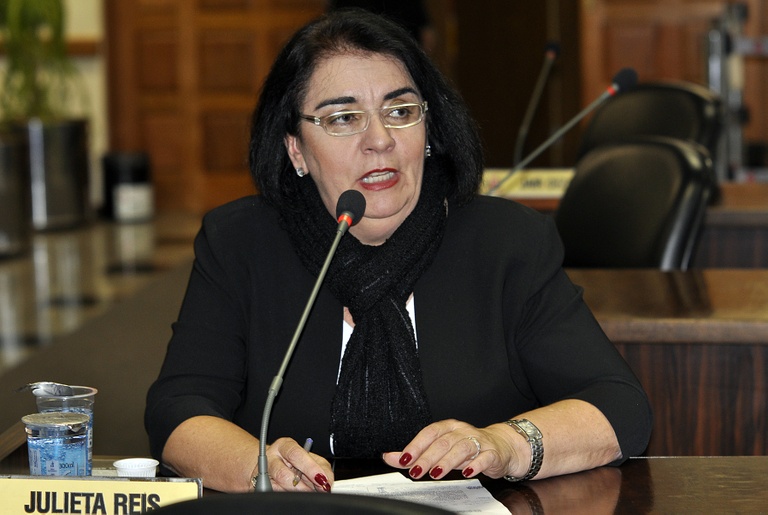 Vereadora quer ampliar benefício do transporte 