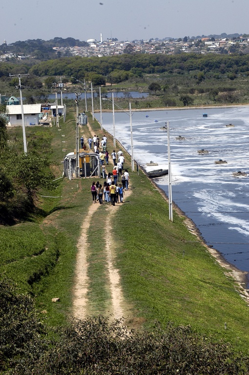 Vereadora se prepara para seminário do lixo 