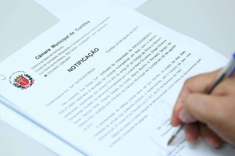 Vereadora tem até 6 de setembro para apresentar defesa prévia