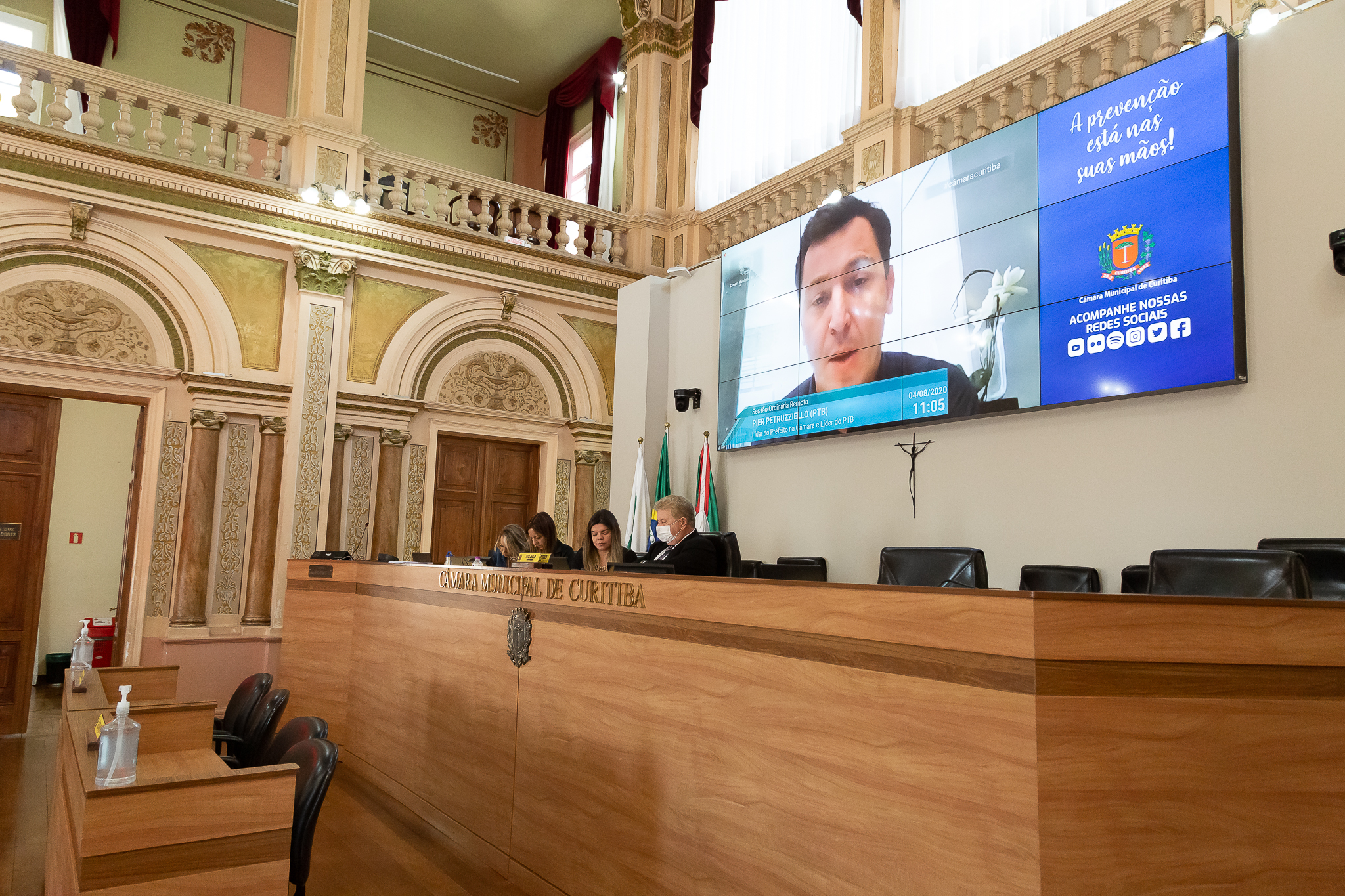 Vereadores acatam Fundo de Recuperação de Curitiba em 1º turno