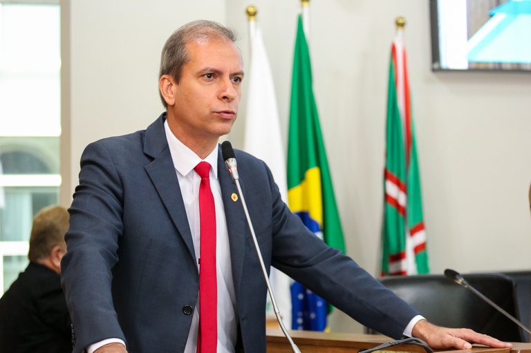 Vereadores ampliam prioridades de matrícula no ensino de Curitiba