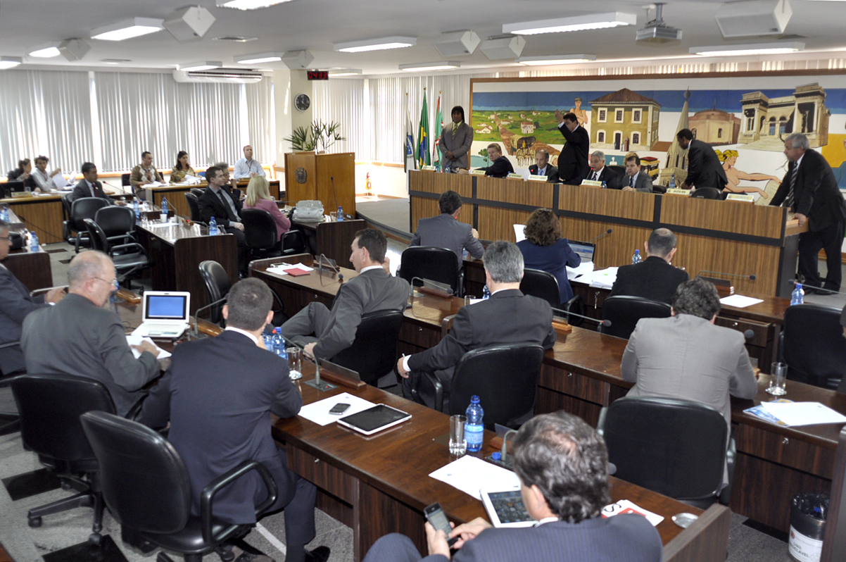 Vereadores aprovam crédito de R$ 114 milhões 