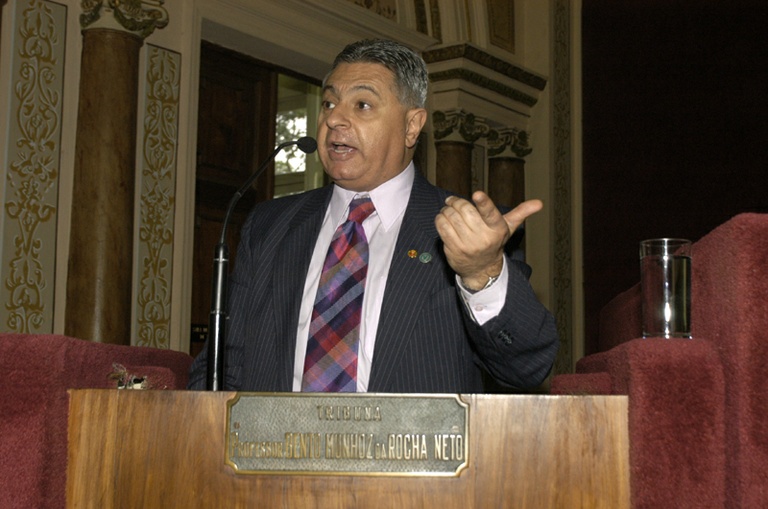 Vereadores aprovam moção de apoio aos jornalistas 