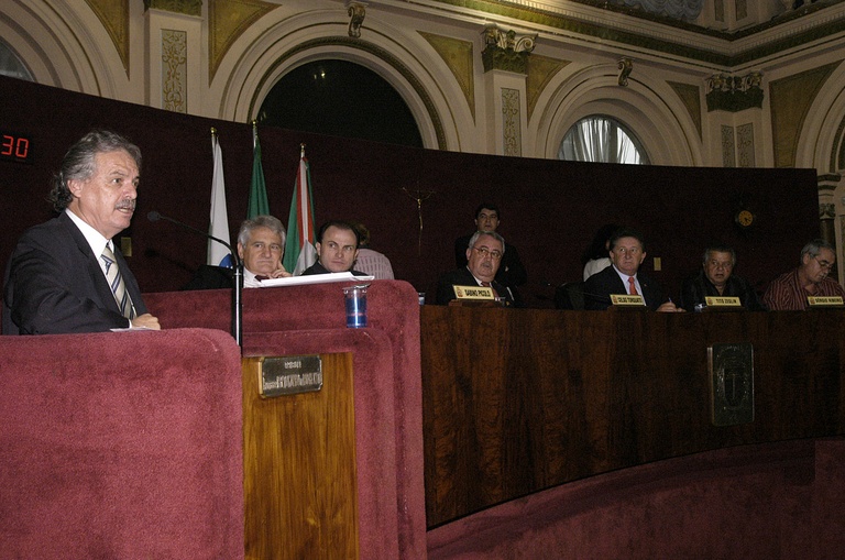 Vereadores aprovam reajuste aos servidores 