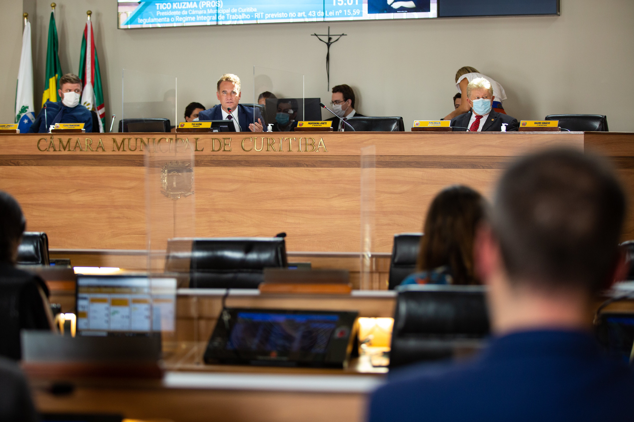 Vereadores aprovam regulamentação do RIT na Câmara de Curitiba