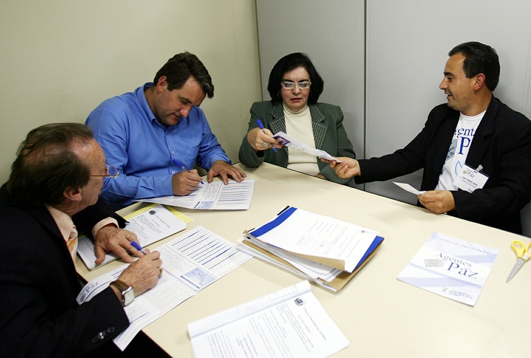 Vereadores atuarão como agentes da paz 