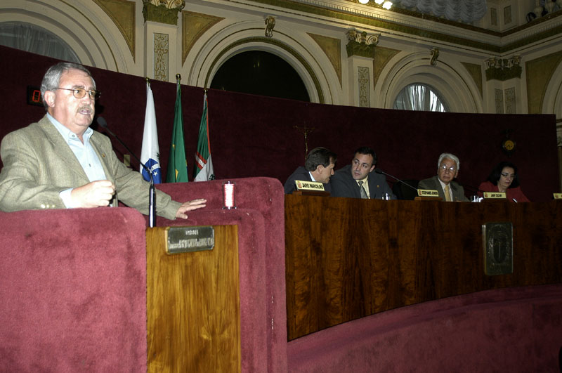 Vereadores comentam política nacional 