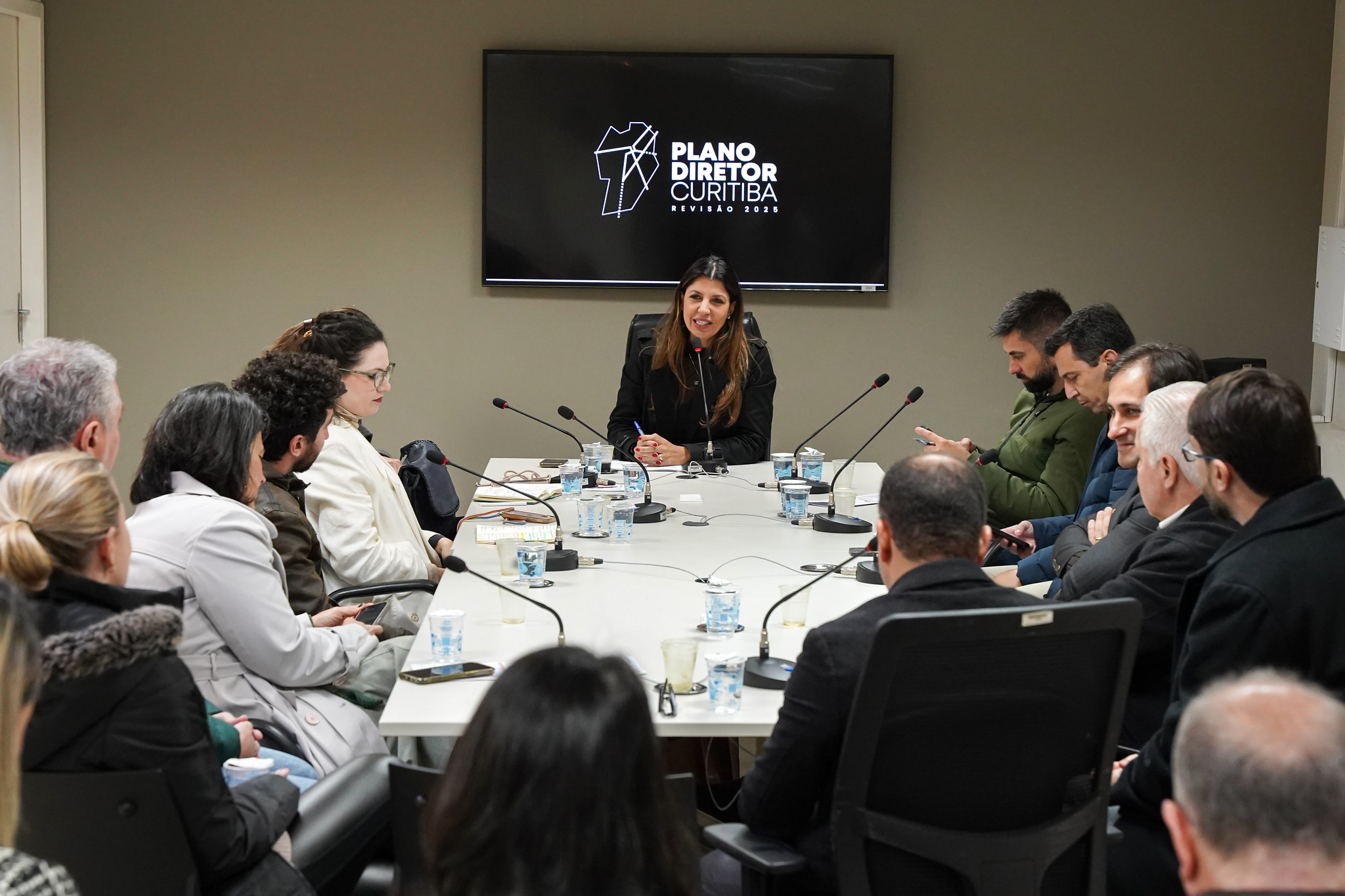 Vereadores, Concitiba e Ippuc debatem revisão do Plano Diretor de Curitiba 