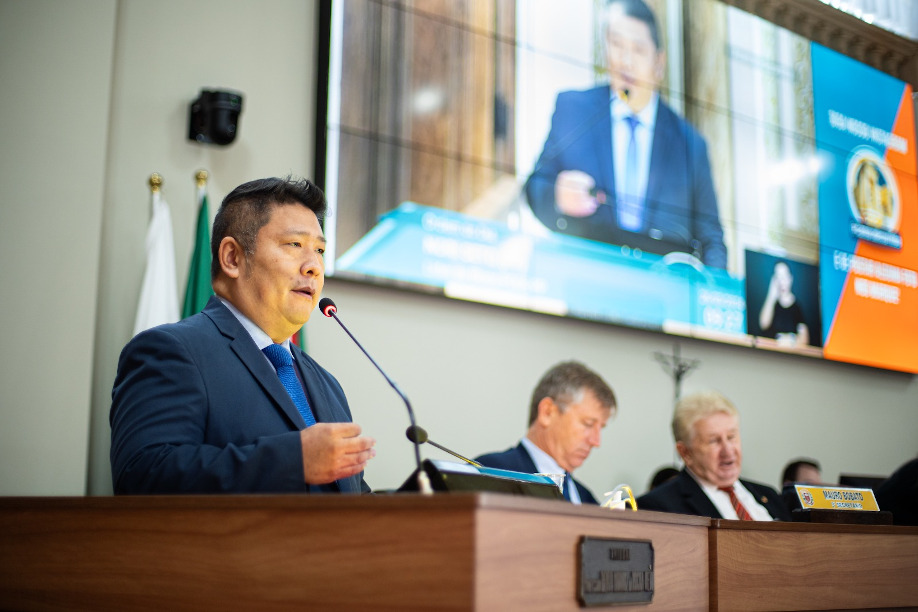 Vereadores confirmam regras para IAs na administração pública de Curitiba