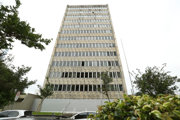 Vereadores confirmam venda de imóvel ao governo estadual