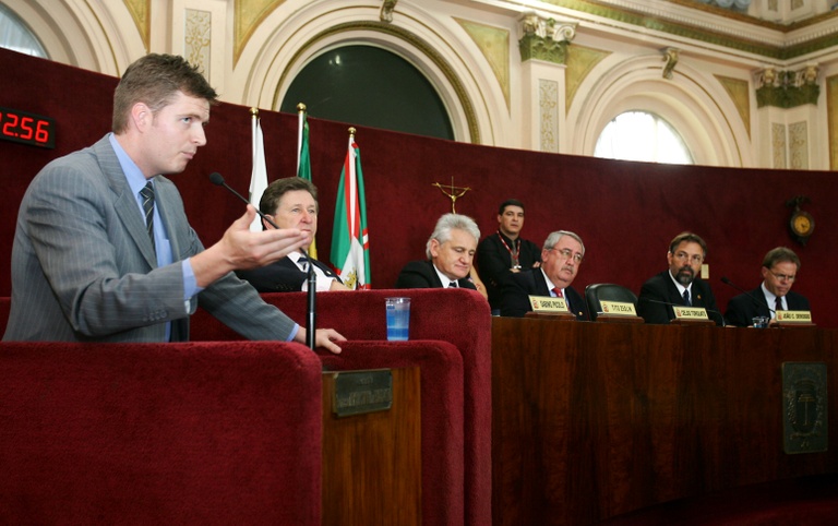 Vereadores conhecem novo projeto cultural 