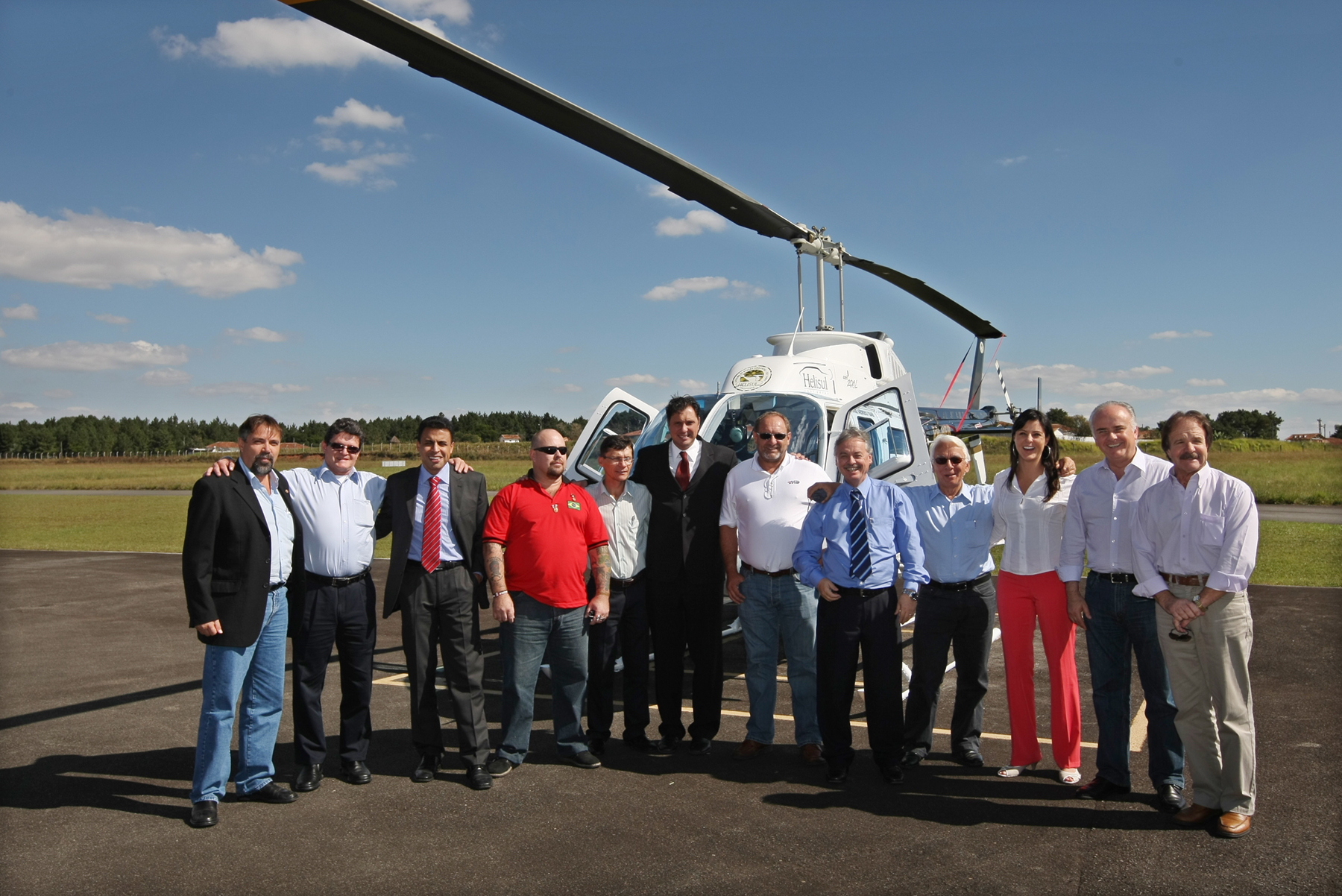 Vereadores da Comissão da Copa sobrevoam Curitiba 