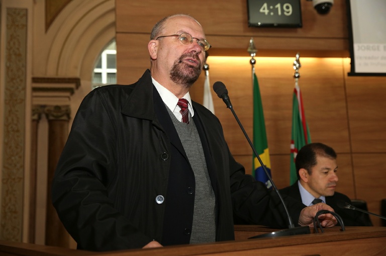 Vereadores da Rede, PMN, PMDB e PSDB montam bloco de oposição 