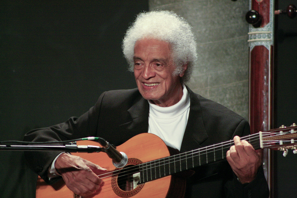 Vereadores de Curitiba aprovam homenagem ao maestro Waltel Branco