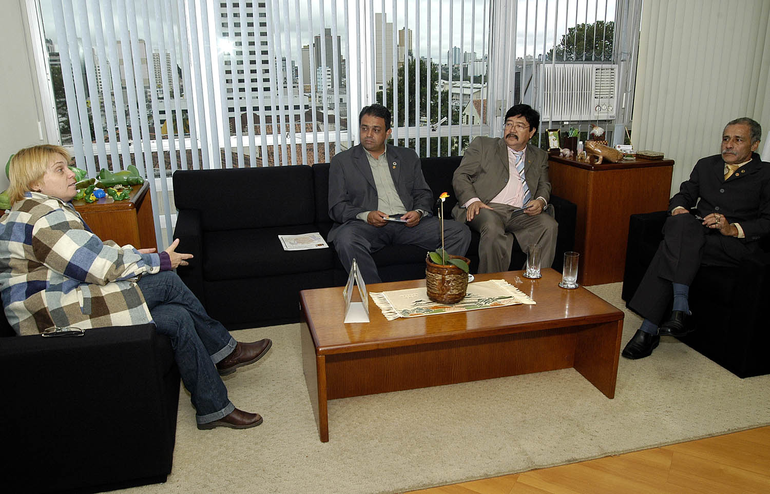 Vereadores de Minas visitam a Câmara  