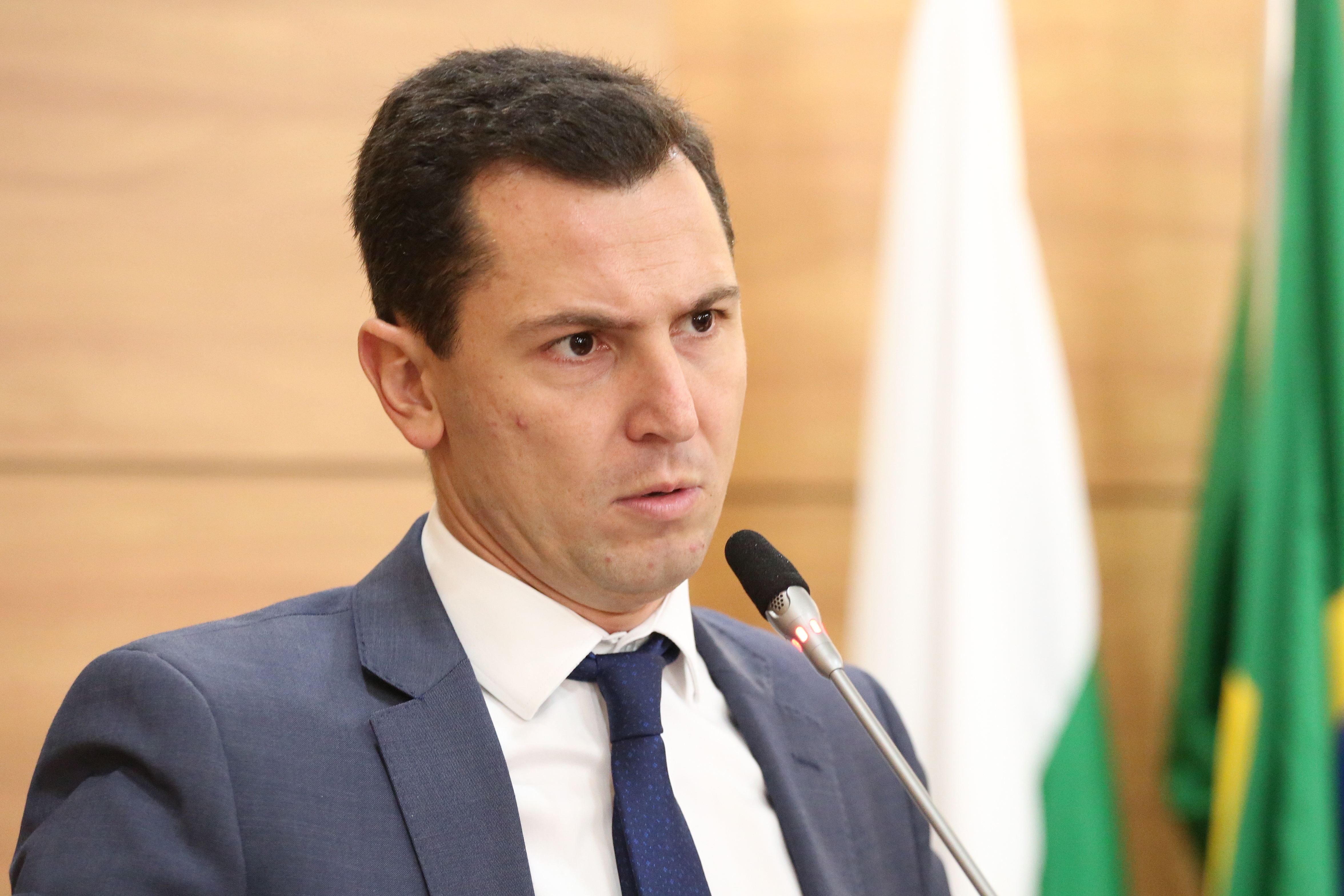 Vereadores debatem gastos e transparência da Prefeitura