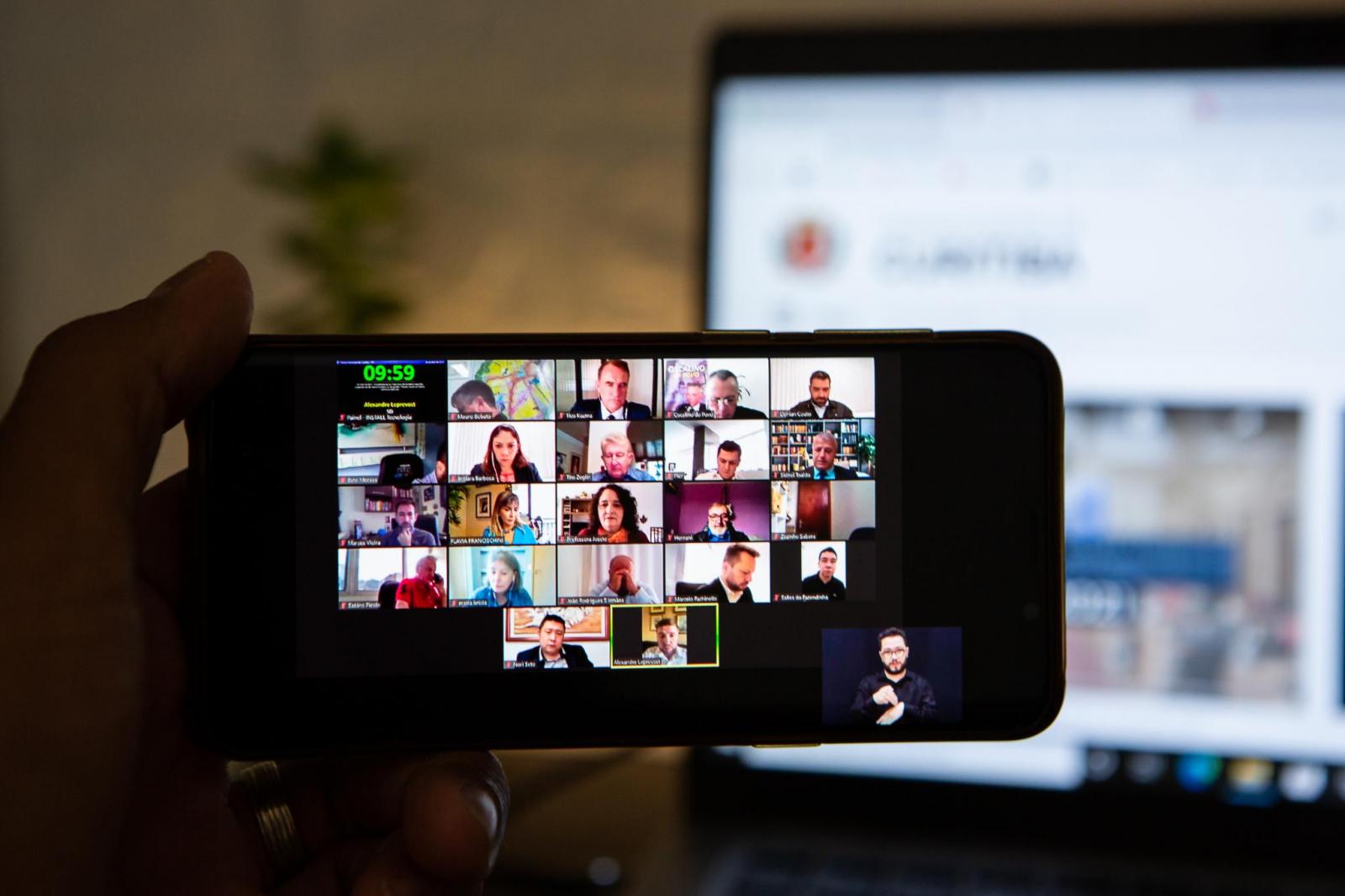  Vereadores debatem reorganização das unidades de saúde pela pandemia