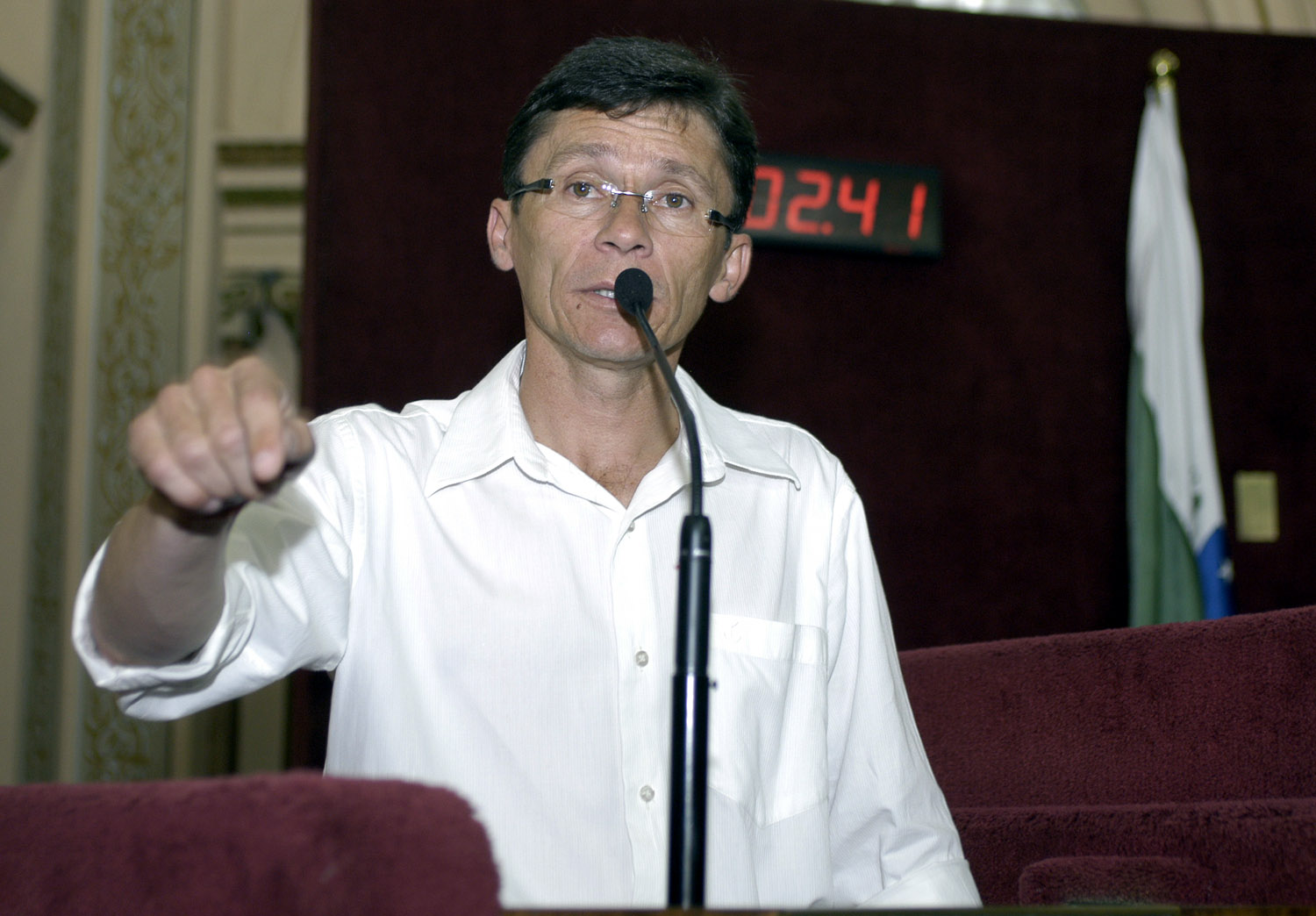 Vereadores defendem aterro fora de Curitiba 