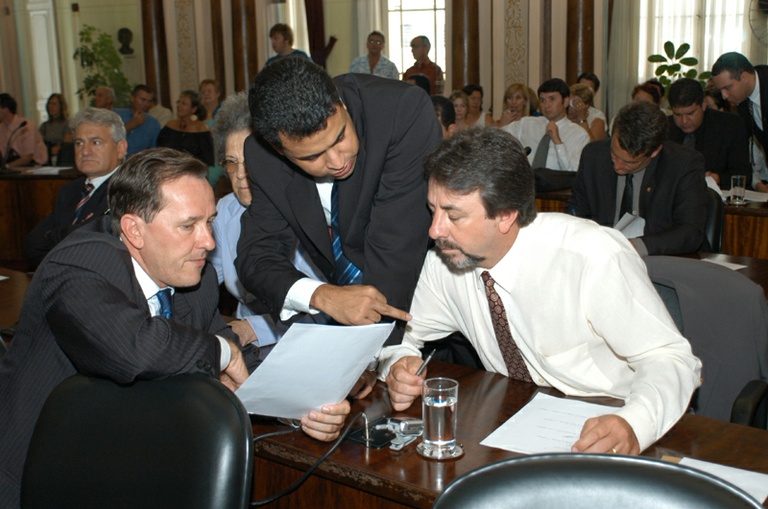 Vereadores definem lideranças e comissões 