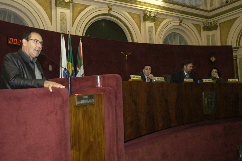 Vereadores deixam o PTB. Sandoval ruma ao PSC 