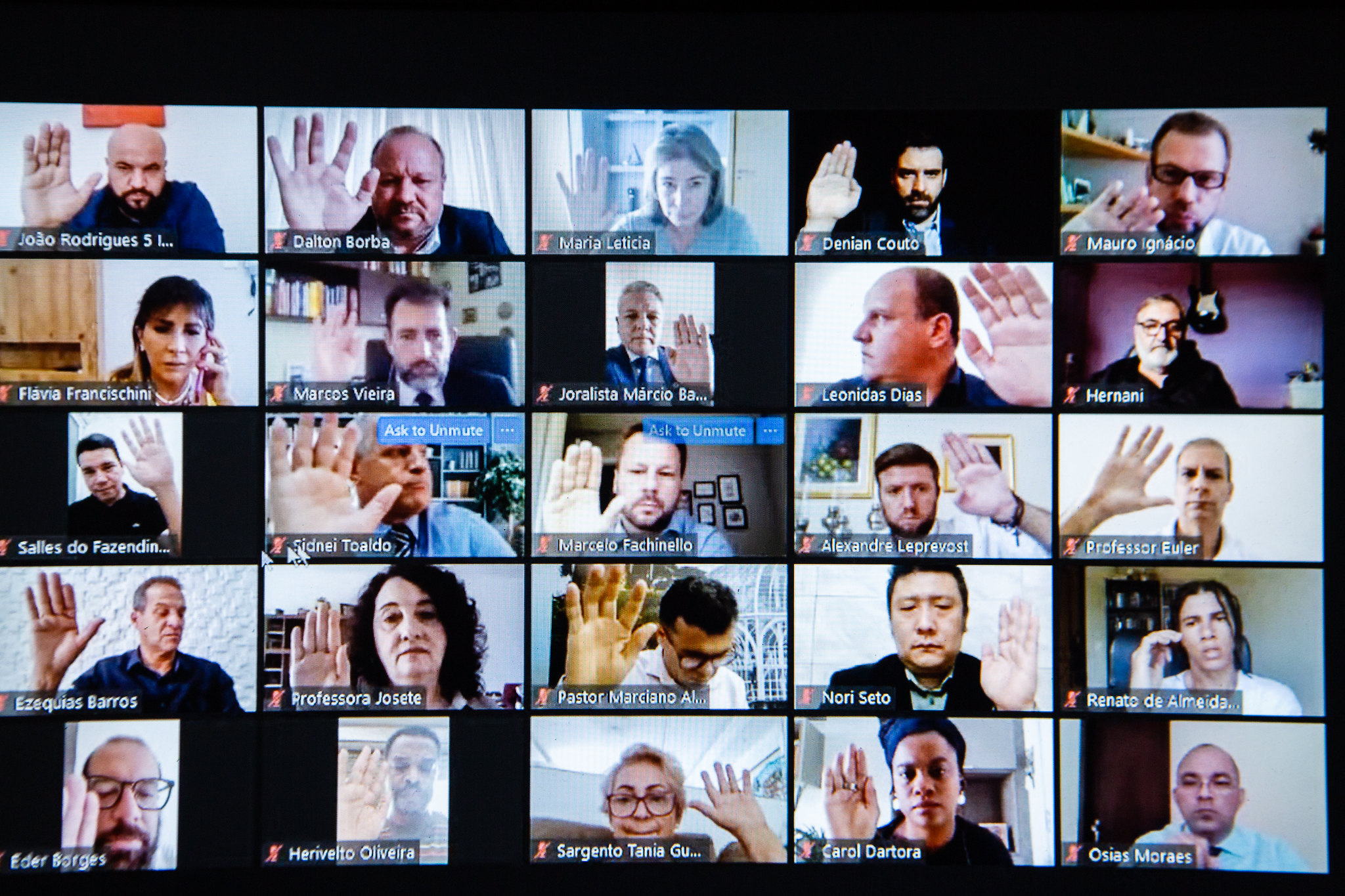 Vereadores desarquivam projeto que restabelece regras antigas do EstaR