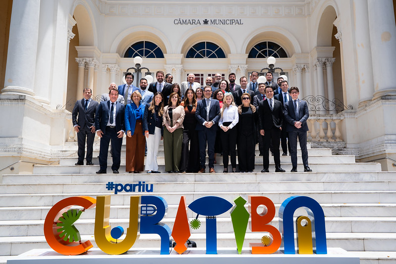 Vereadores e Prefeitura de Curitiba debatem ações para atrair turistas