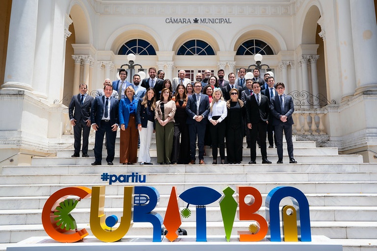 Vereadores e Prefeitura de Curitiba debatem ações para atrair turistas