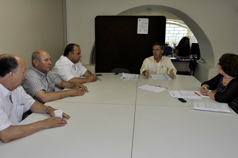 Vereadores e secretário debatem nota fiscal eletrônica 