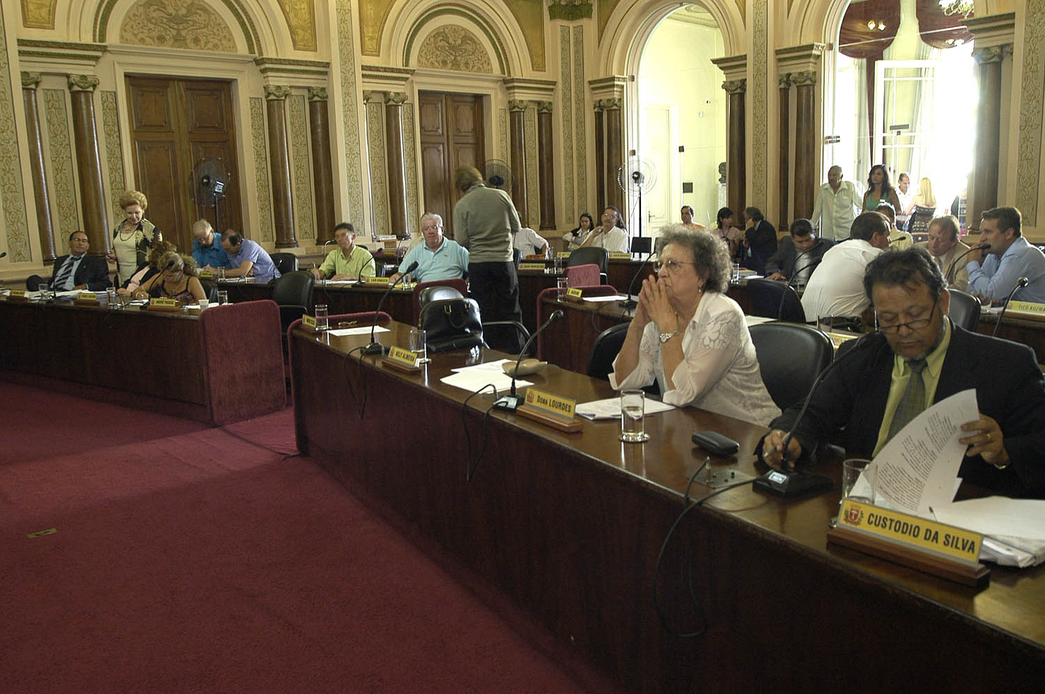 Vereadores encaminham moção aos ministérios 