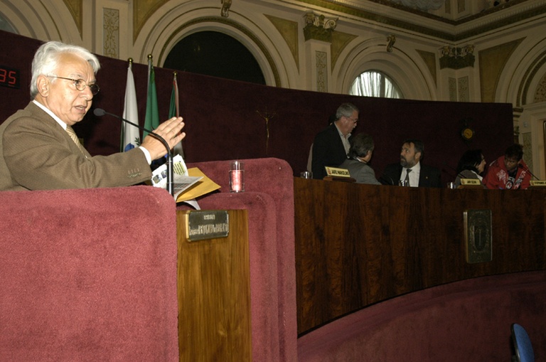 Vereadores fazem críticas à política atual 