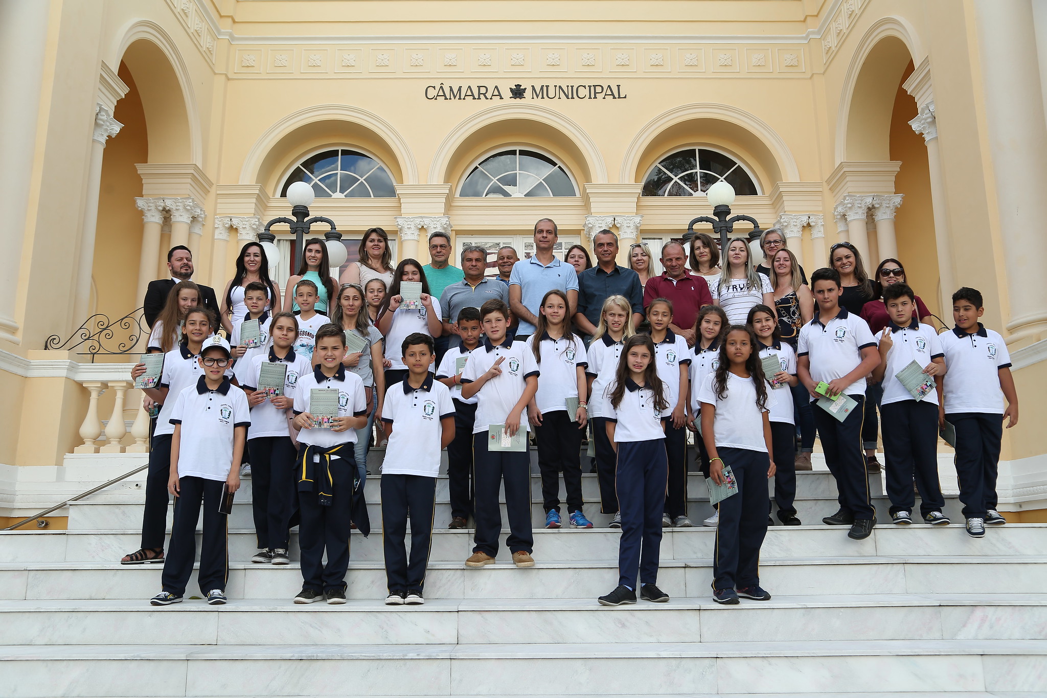 Vereadores mirins de Irati visitam a Câmara de Curitiba