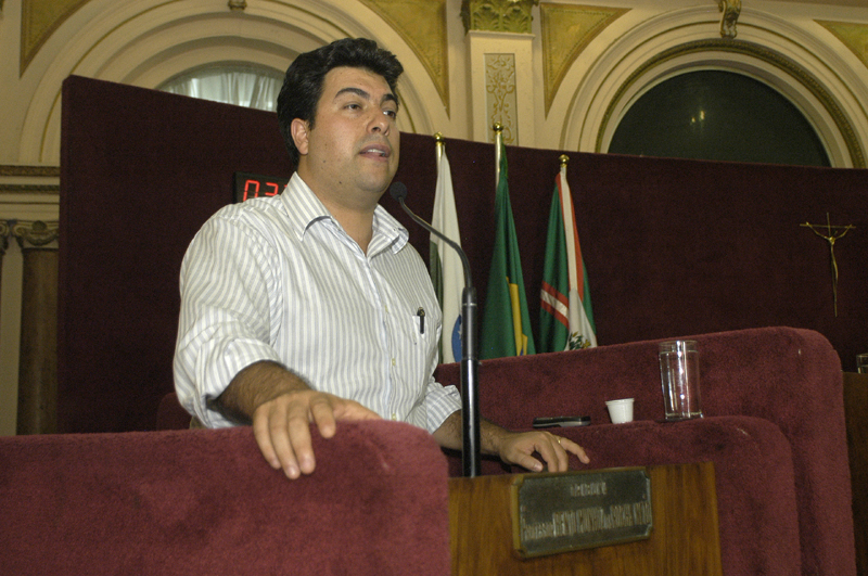 Vereadores não acreditam em acusações contra Samek 