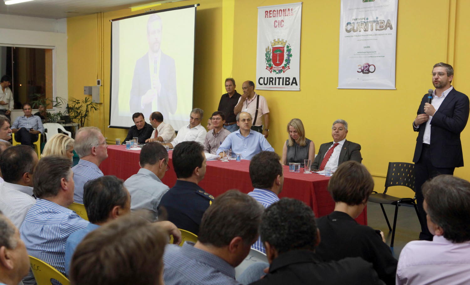 Vereadores participam da primeira  audiência pública da LDO 2014 