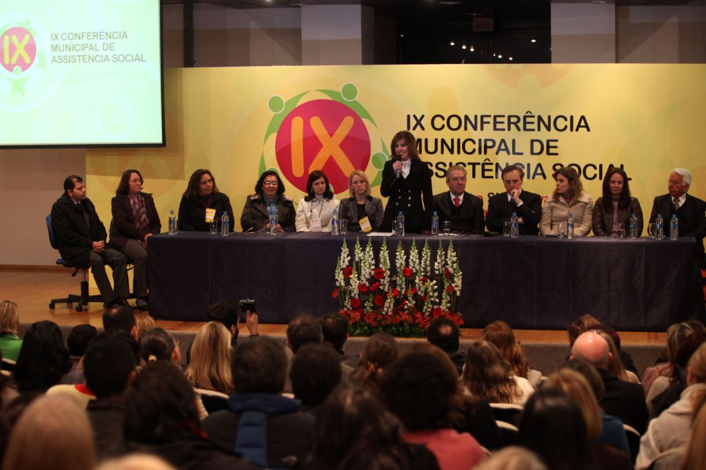 Vereadores participam de conferência 