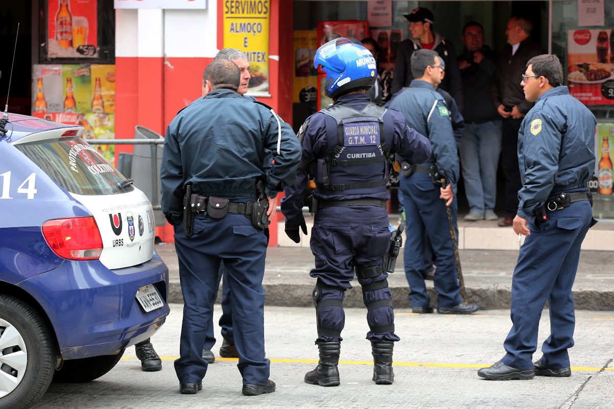 Vereadores pedem reforço policial e sinalização em 7 bairros
