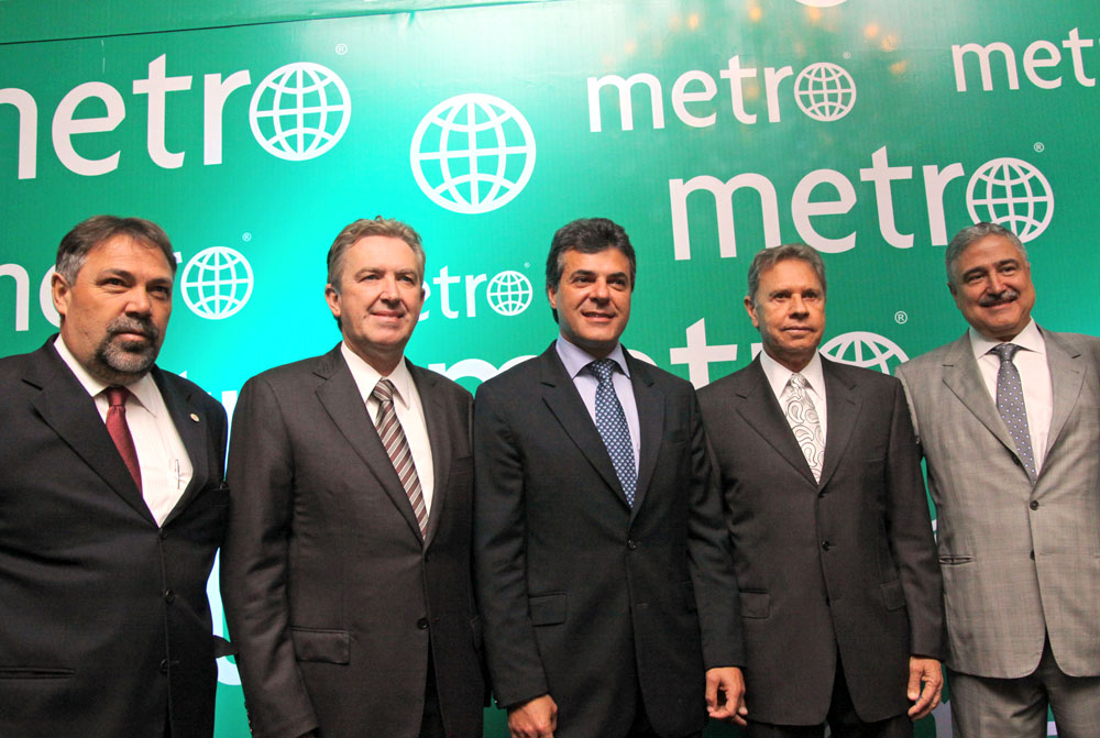 Vereadores prestigiam lançamento de jornal 