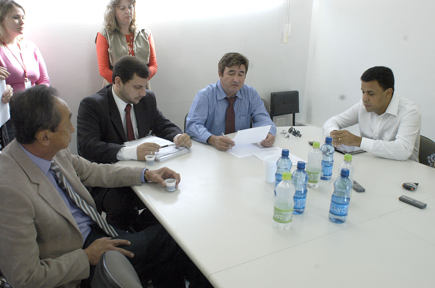 Vereadores protocolam defesas no Conselho de Ética 