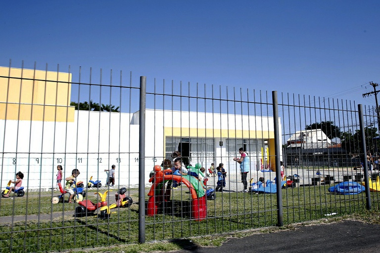 Vereadores protocolam programa Escola Sem Partido em Curitiba