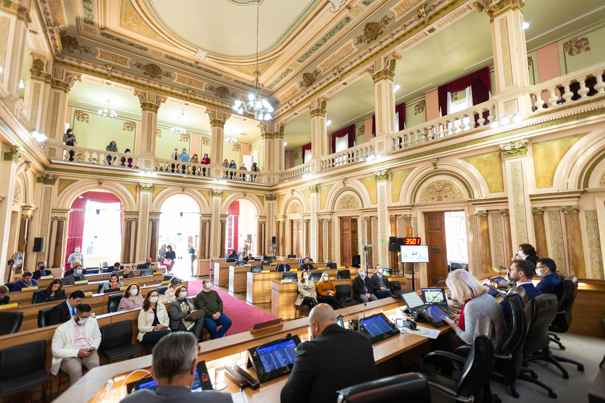 Vereadores questionam gestão de UBSs e UPAs à secretária da Saúde