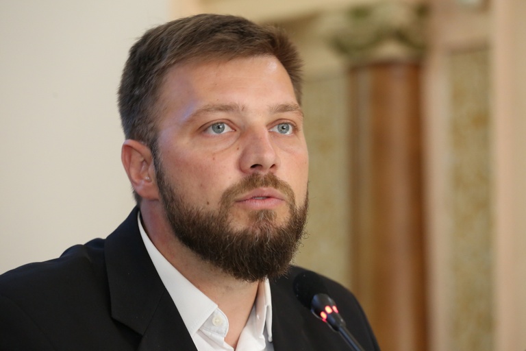 Vereadores questionam secretário  sobre drenagem, viadutos e mobilidade 