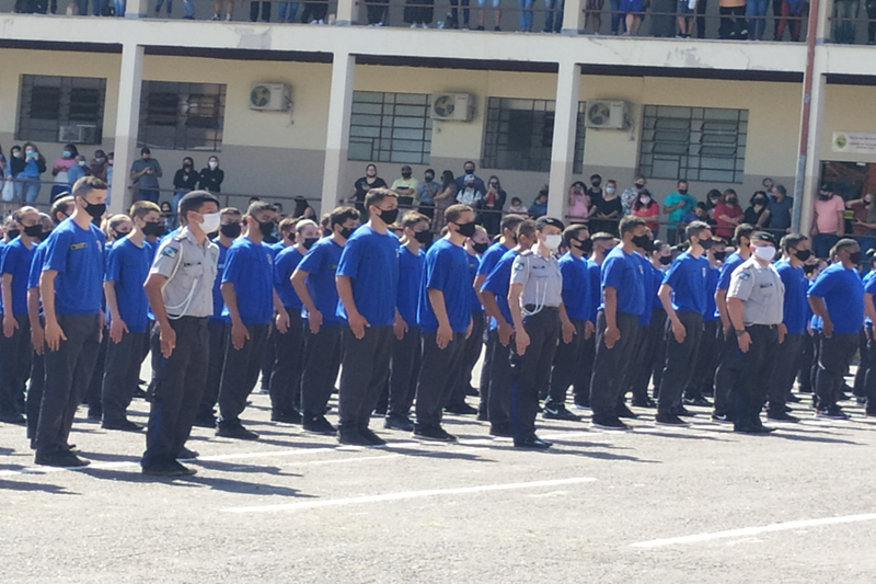 Vereadores recebem aprendizes do Colégio Guarda Mirim