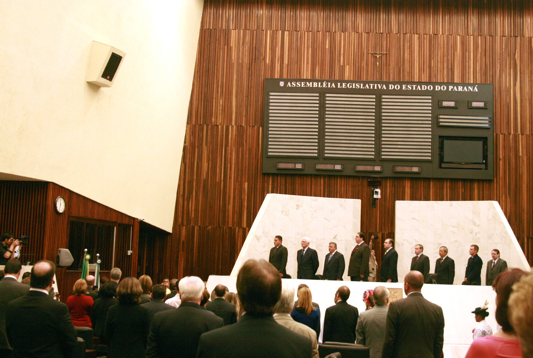 Vereadores recebem homenagem na AL 