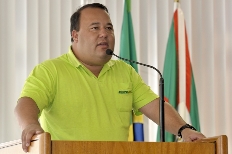 Vereadores recebem Sindimoc para avaliar alarme nos ônibus 